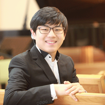 Der Pianist Uram Kim
